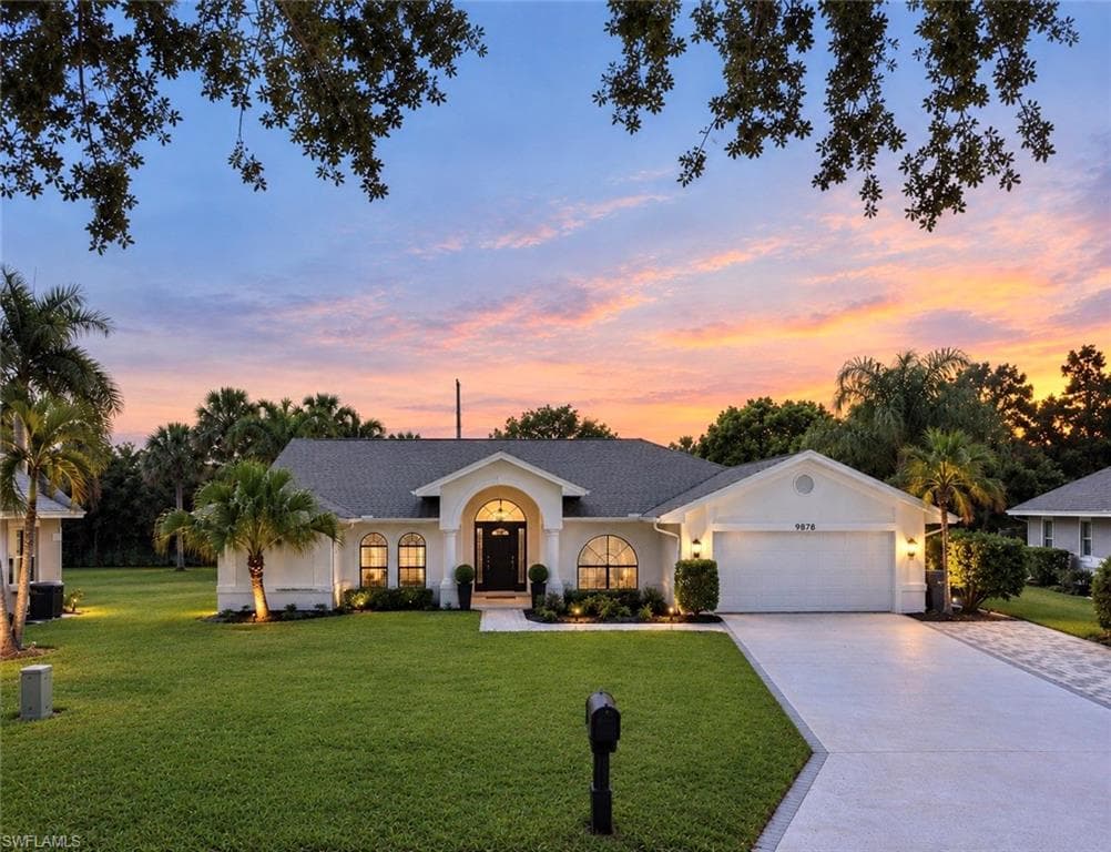 9878 Country Oaks Dr, Fort Myers
