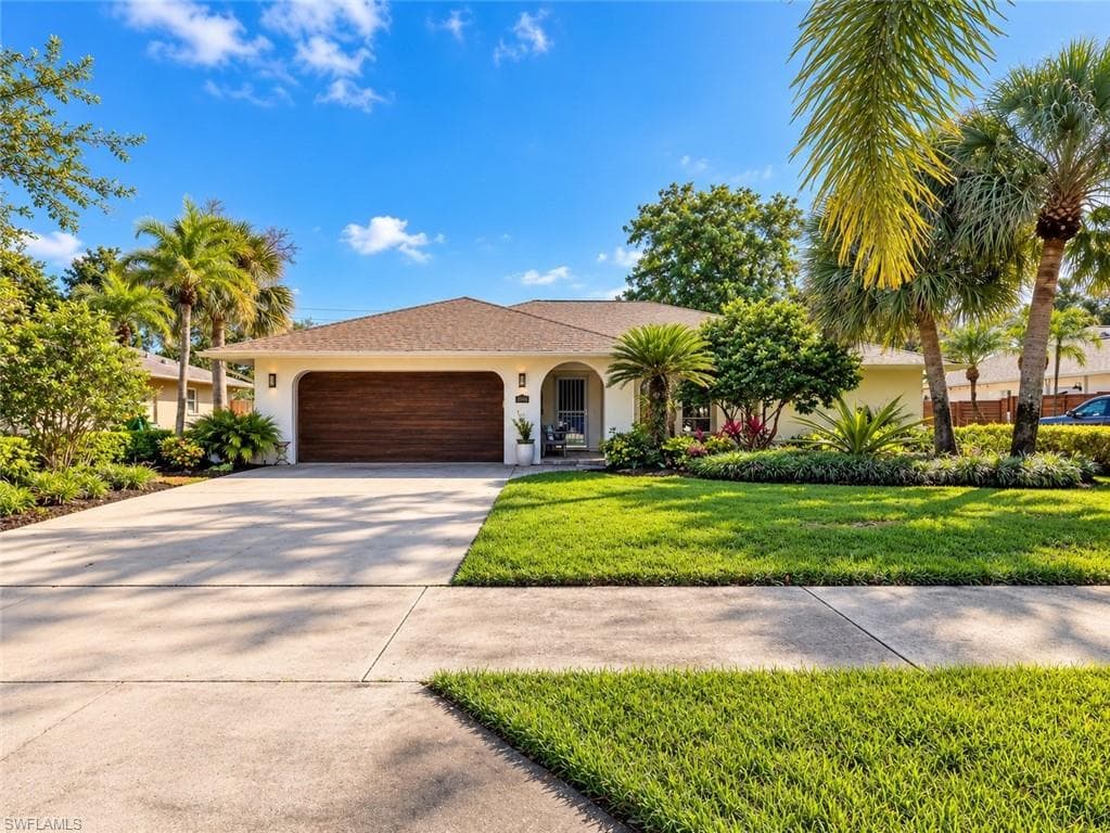 2346 River Reach Dr, Naples