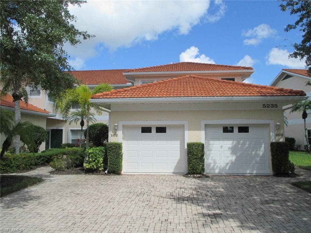 5235 Birmingham Dr #102, Naples