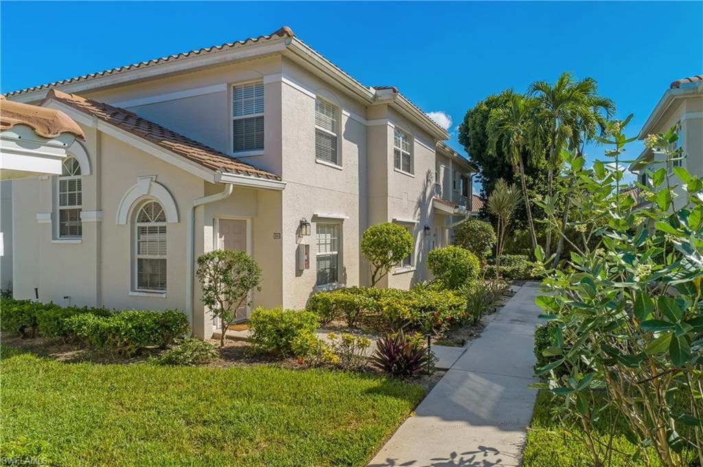 6910 Satinleaf Rd #204, Naples, photo 2