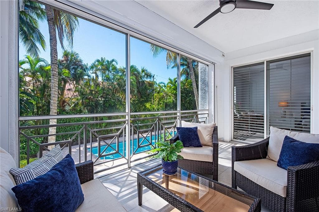 360 7th Ave #4, Naples, photo 2