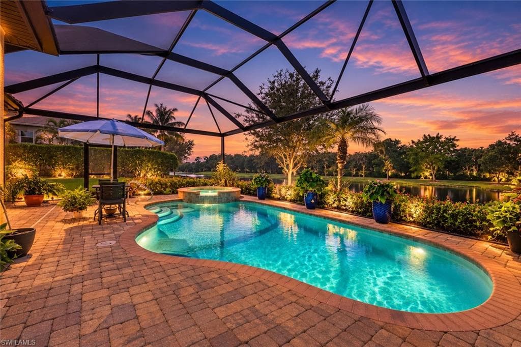 3130 Aviamar Cir, Naples