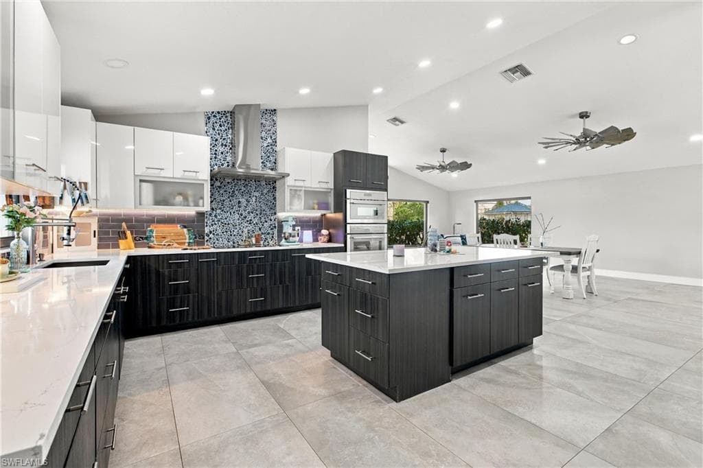 4973 Royal Palm Dr, Estero, photo 3
