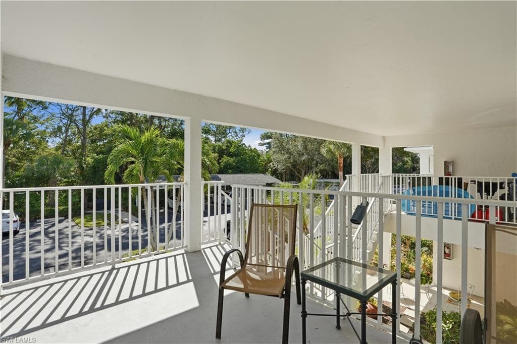 1120 Sarah Jean Cir #204, Naples, photo 2