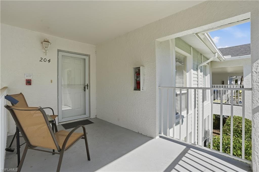 1120 Sarah Jean Cir #204, Naples, photo 3