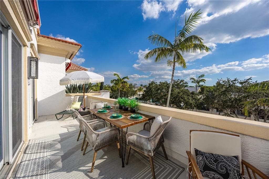 365 5th Ave #305, Naples, photo 3