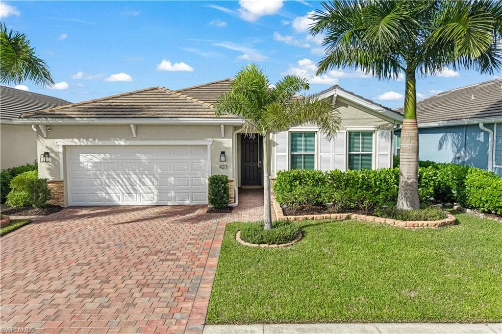 423 Polihale Way, Naples