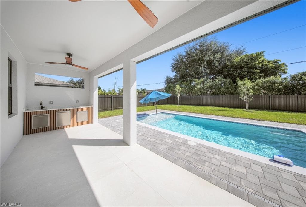 1005 4th Pl, Cape Coral, photo 3