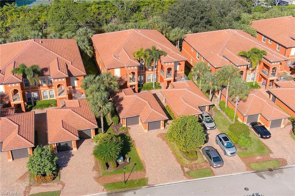 10033 Heather Ln #501, Naples, photo 2