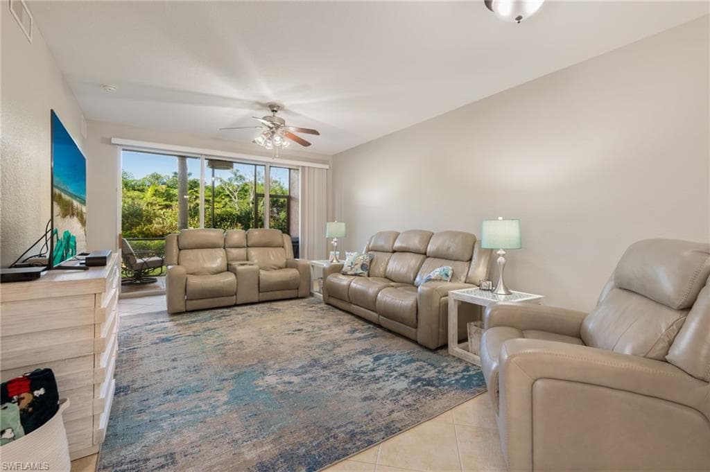 10033 Heather Ln #501, Naples