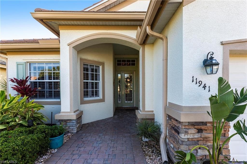 11941 Bramble Cove Dr, Fort Myers, photo 3