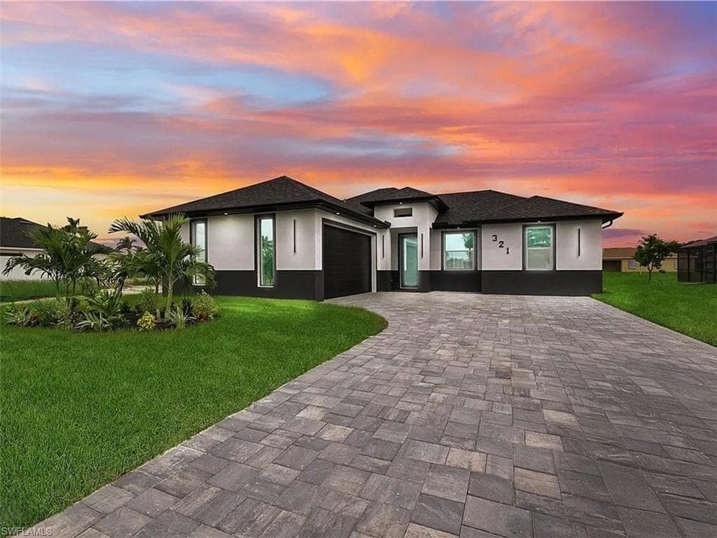 321 2nd St, Cape Coral