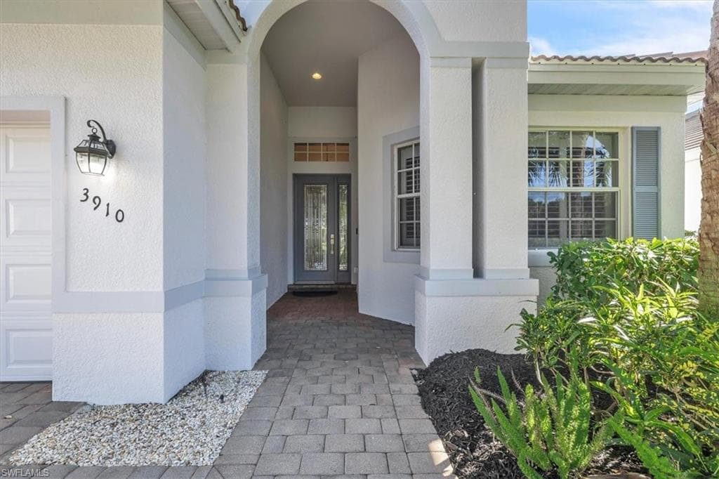 3910 Lakeview Isle Ct, Fort Myers, photo 3