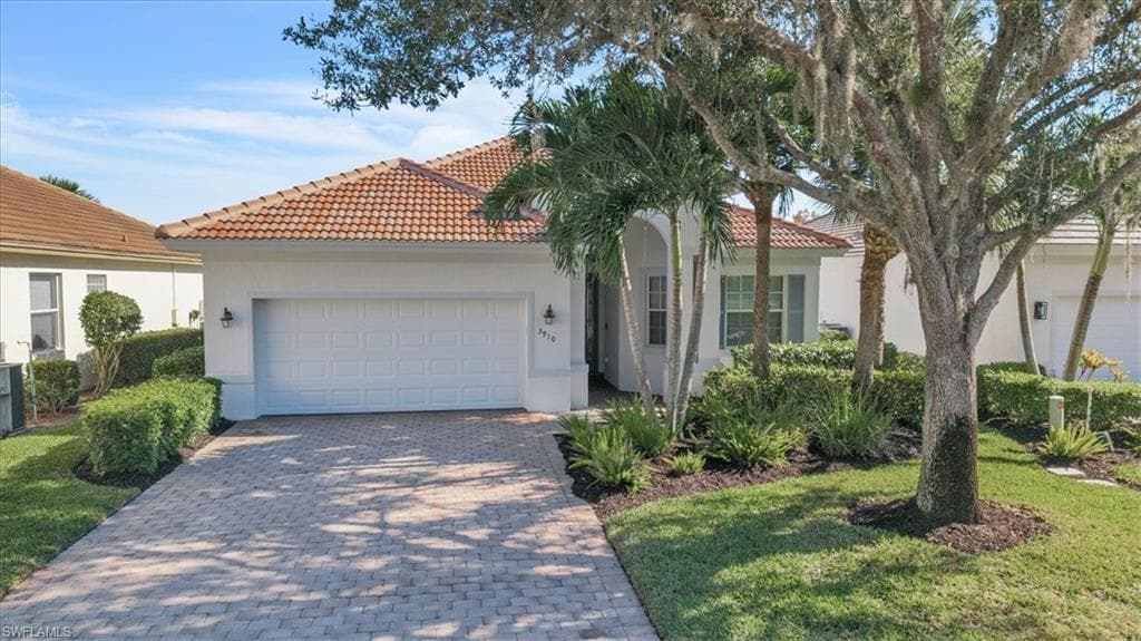 3910 Lakeview Isle Ct, Fort Myers