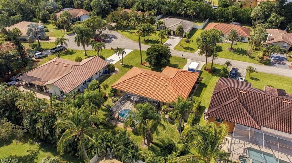 27152 Edenbridge Ct, Bonita Springs, photo 2