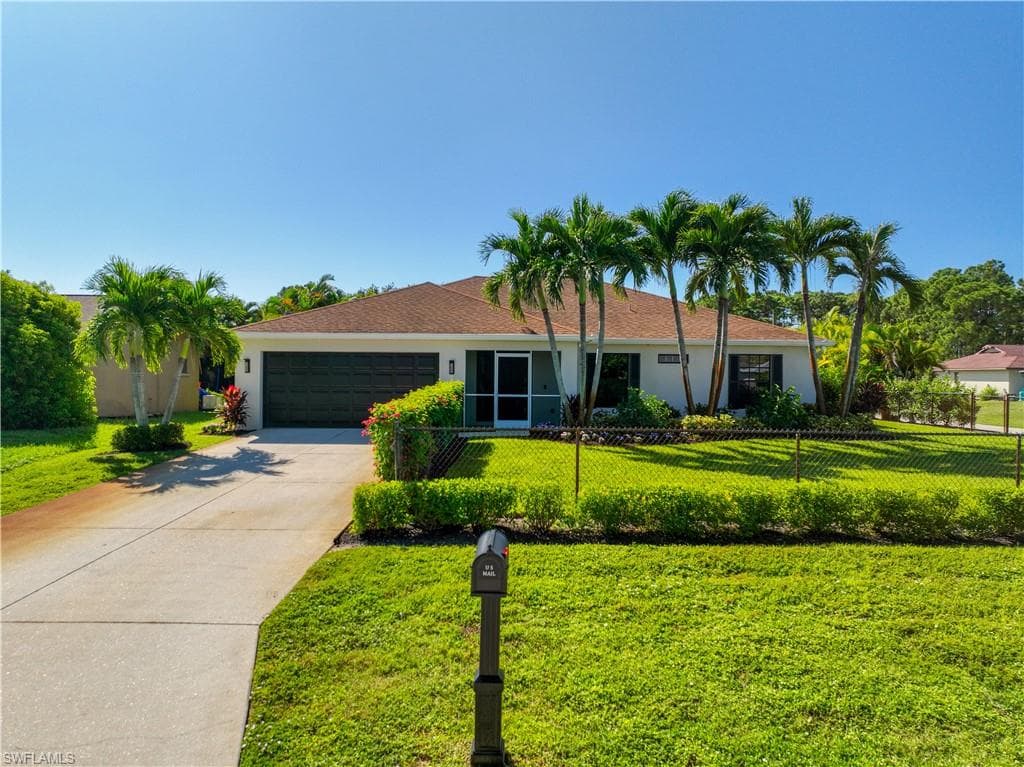 18323 Miller Rd, Fort Myers