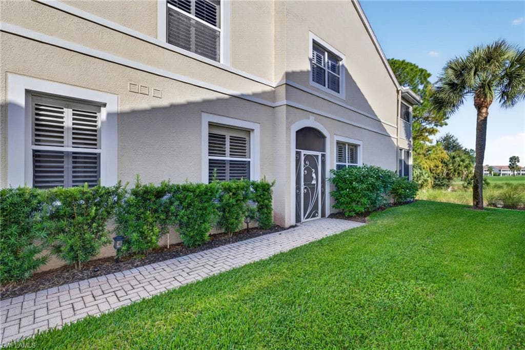 895 Eastham Way #m102, Naples, photo 2