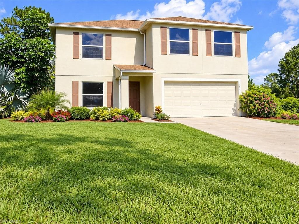 548 Aspen Ave, Lehigh Acres, photo 2
