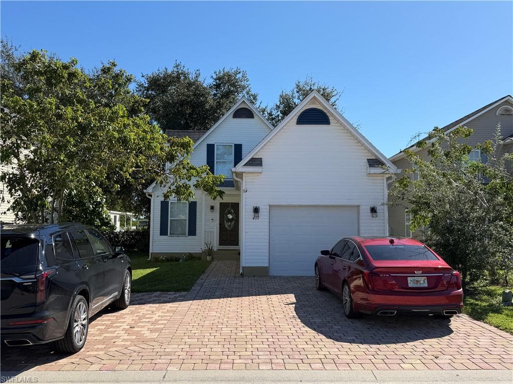 417 Leawood Cir, Naples