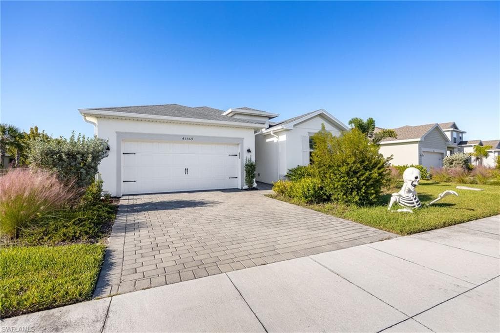 43569 Treadway Dr, Punta Gorda, photo 2