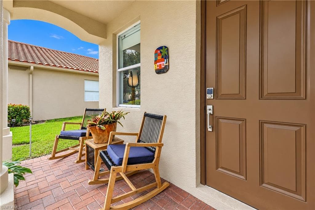 1740 Birdie Dr, Naples, photo 2