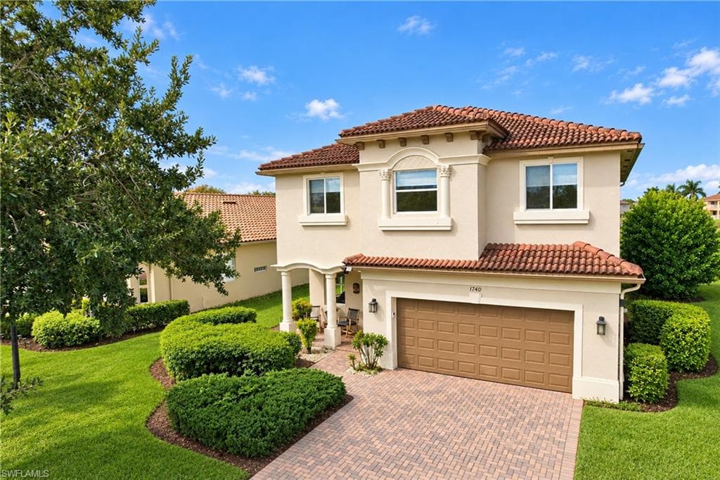 1740 Birdie Dr, Naples