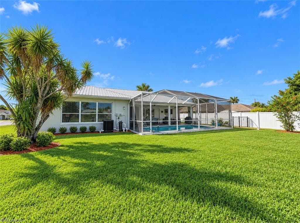 727 Milwaukee Blvd, Lehigh Acres, photo 2