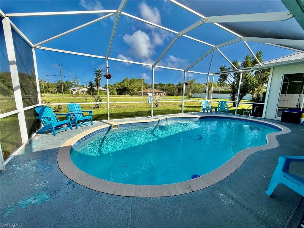 727 Milwaukee Blvd, Lehigh Acres, photo 3