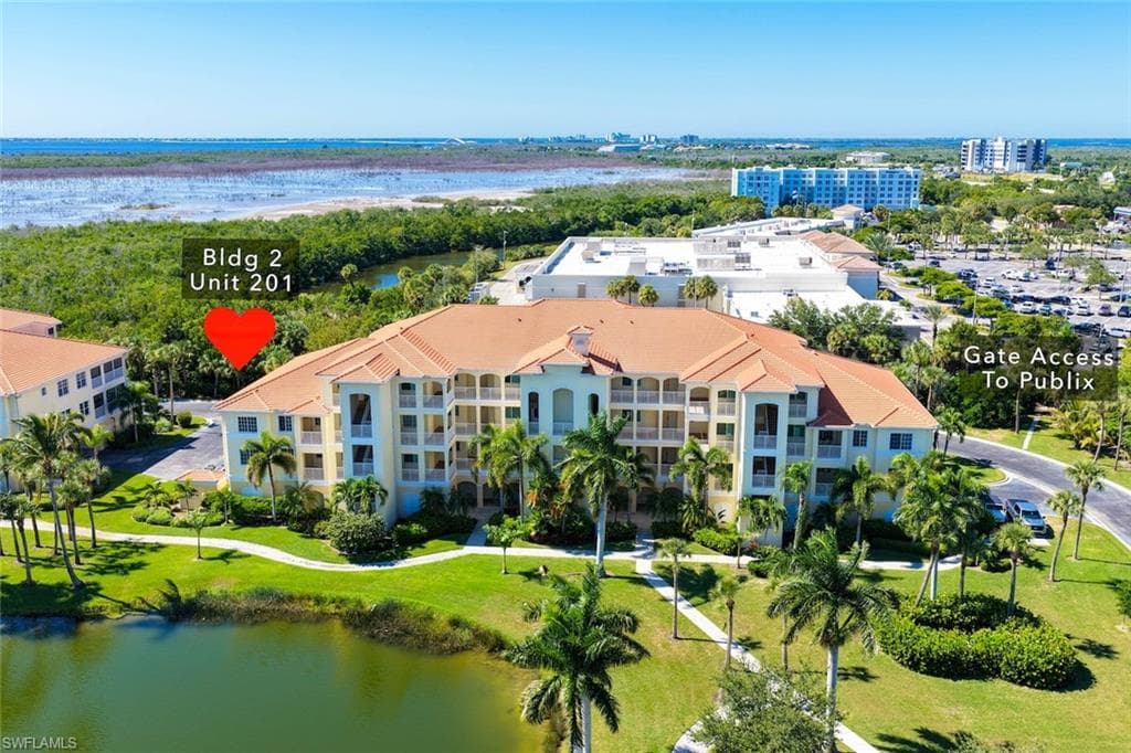 20021 Sanibel View Cir #201, Fort Myers, photo 2