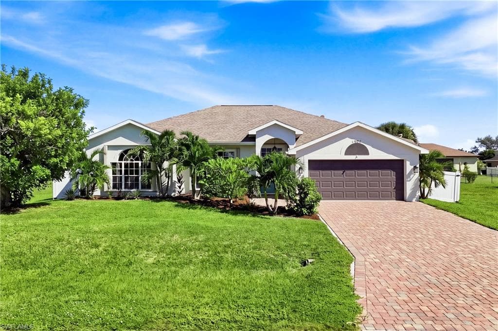 1305 11th Pl, Cape Coral