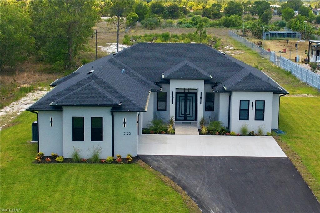 4431 Everglades Blvd, Naples