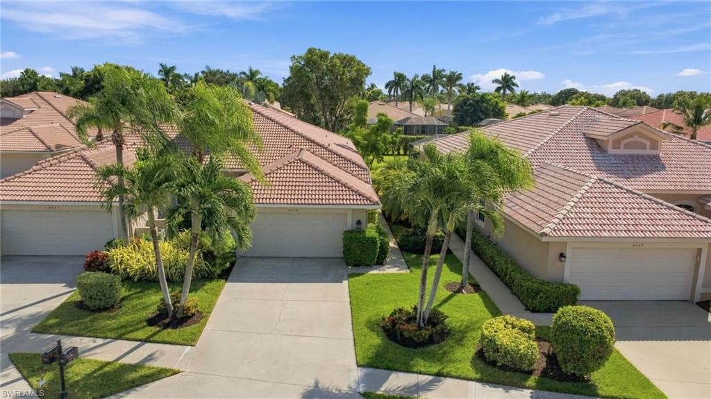 6524 Castlelawn Pl #64, Naples, photo 2