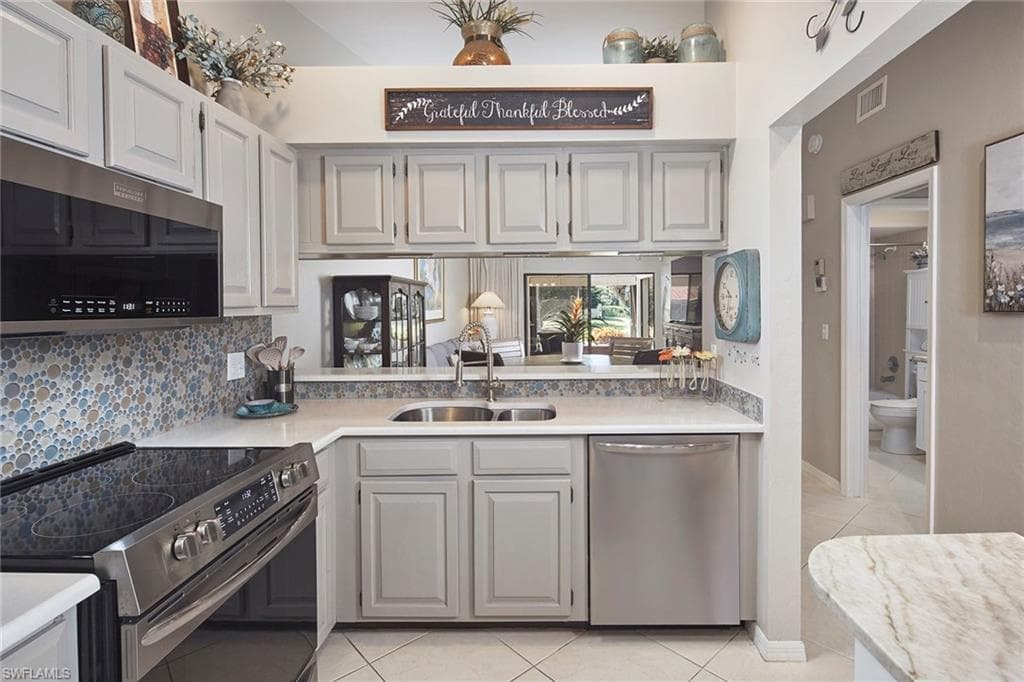 2069 Pine Isle Ln #2069, Naples, photo 2