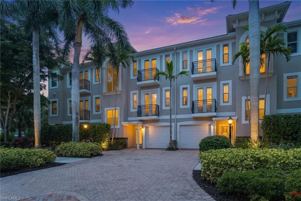 572 11th Ave #2, Naples, photo 2
