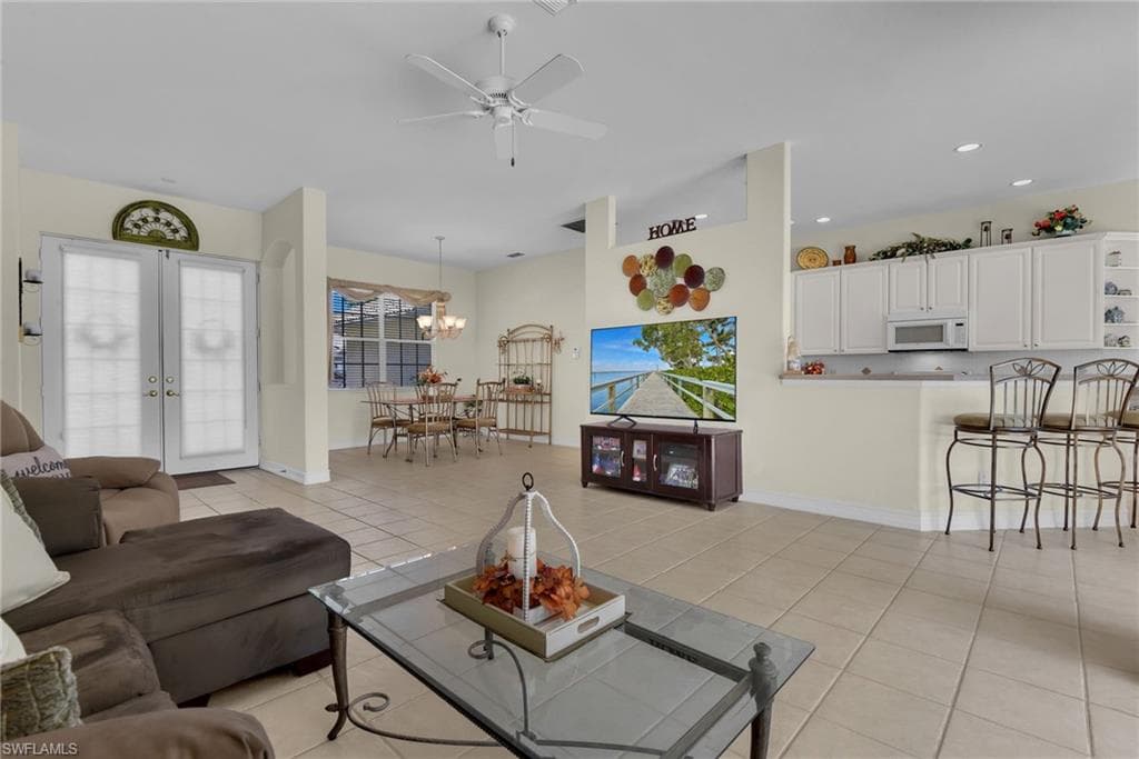 12530 Venicia Dr, Fort Myers, photo 3
