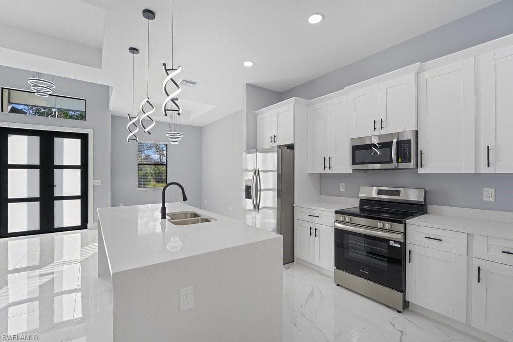 1009 Greenwood Ave, Lehigh Acres, photo 2