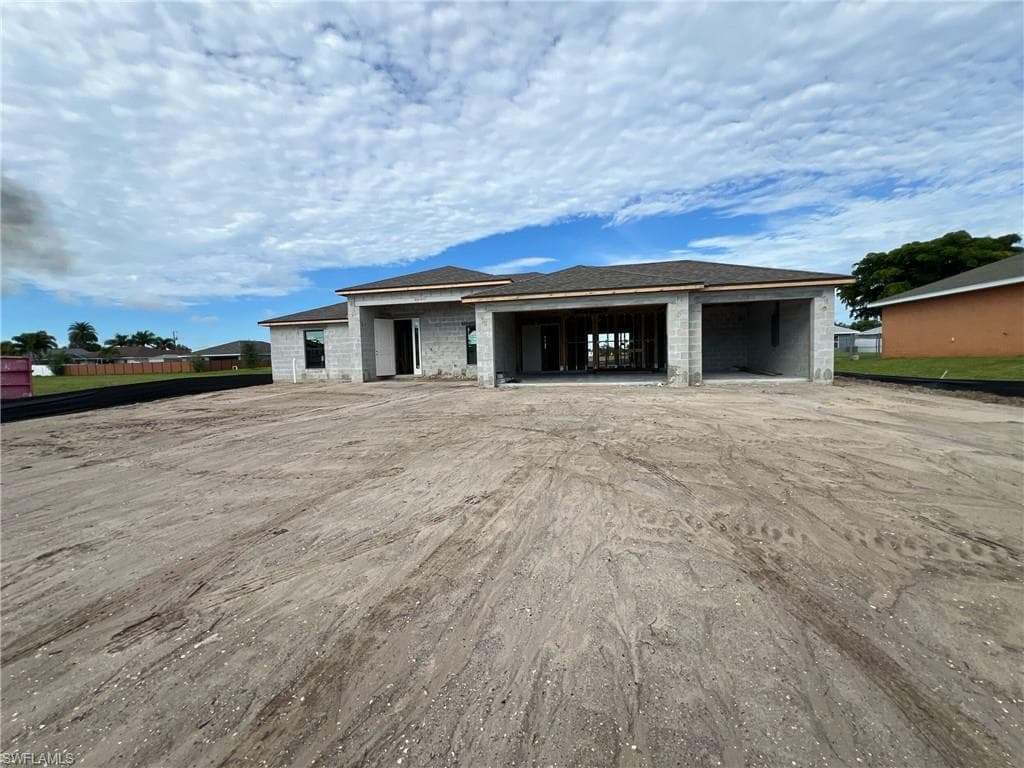 1614 36th Ln, Cape Coral