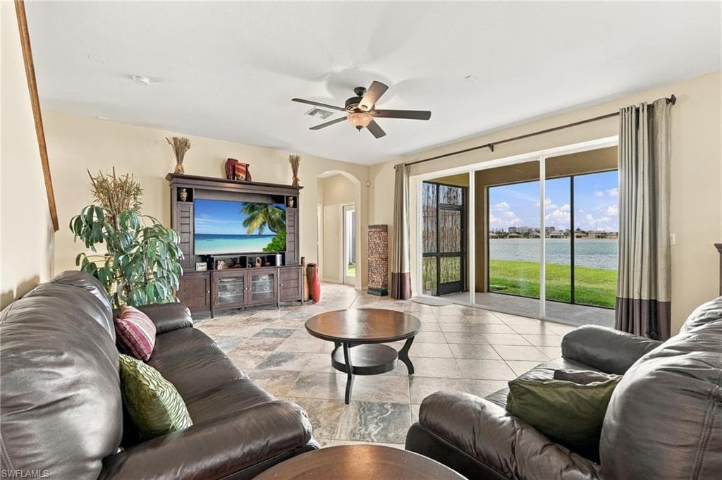 2815 Via Piazza Loop, Fort Myers, photo 2