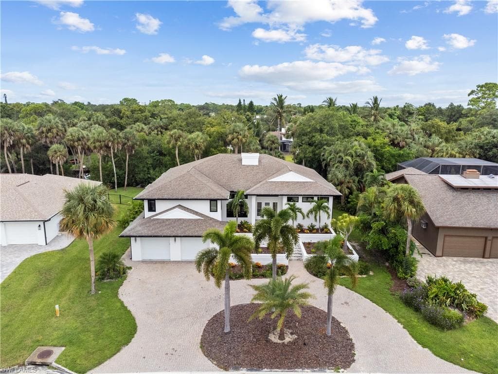 380 Sharwood Dr, Naples