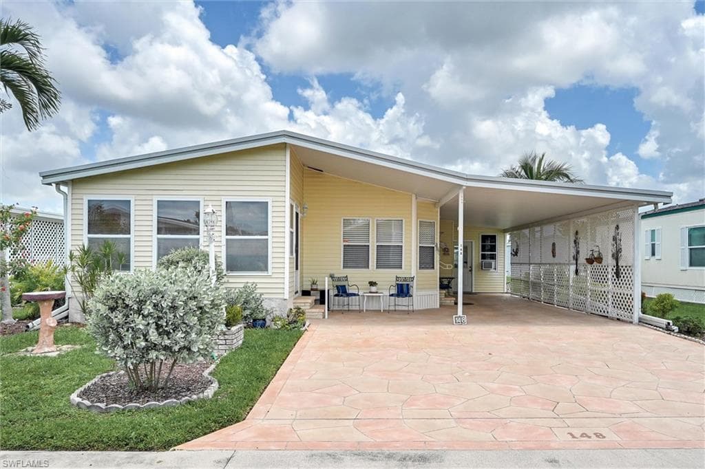 148 Seven Seas Way, Windjammer Village of Naples