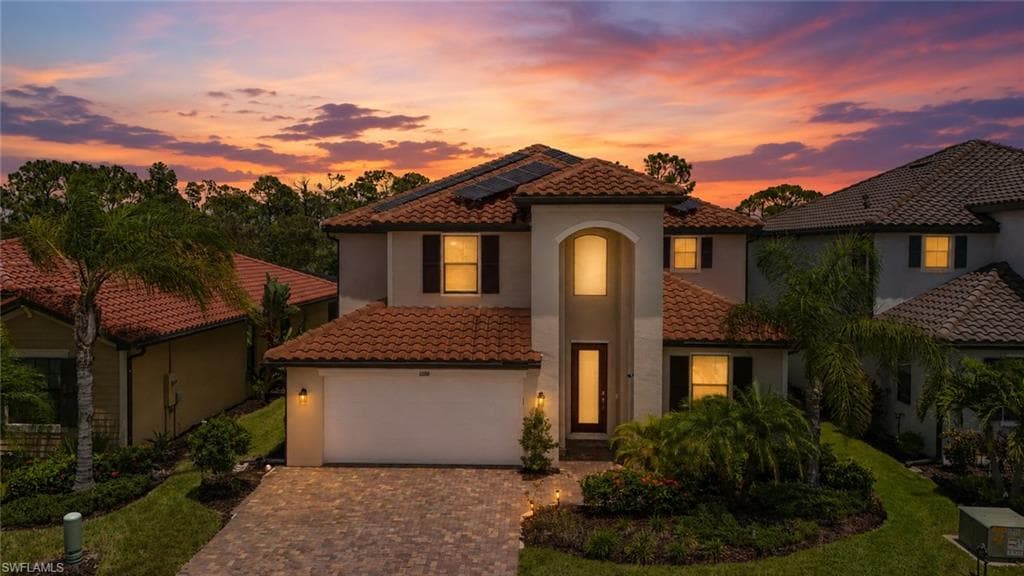 1588 Vizcaya Ln, Artesia