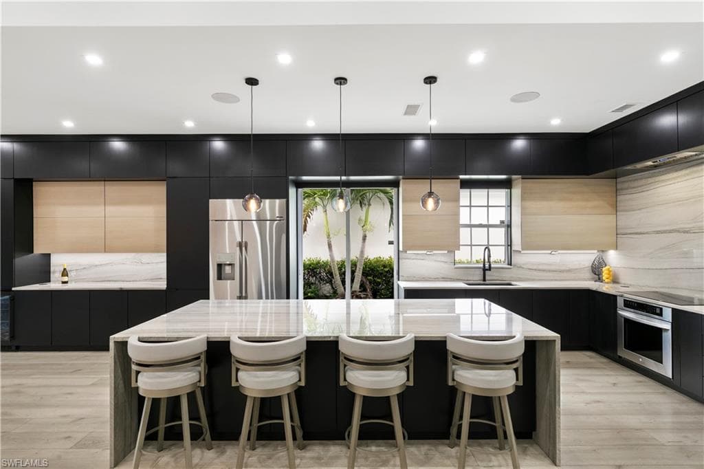 3007 Ellice Way, Island Walk