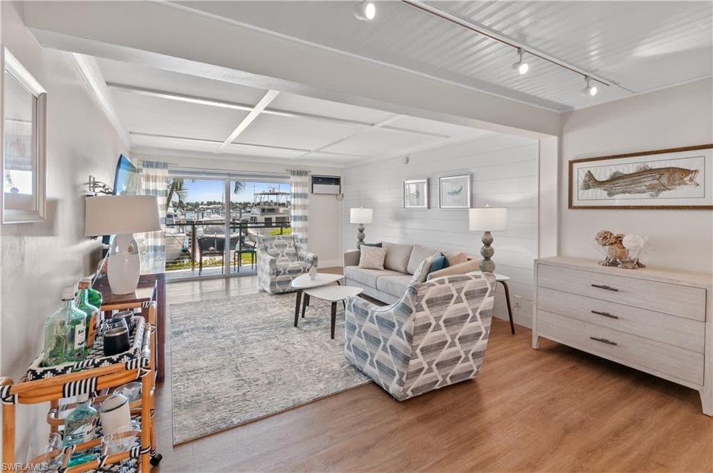 900 Broad Ave #133/134, Cove Inn